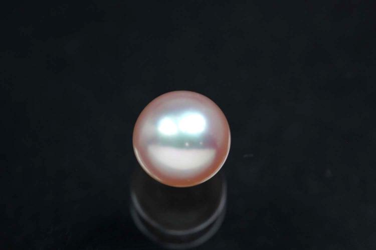 Freshwater pearls, half drilled round, approx.size 6,0-6,5mm, color rose