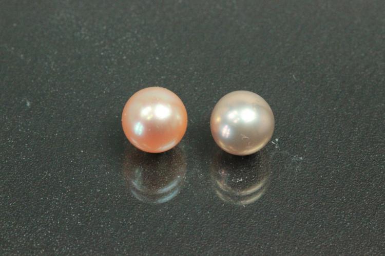 Freshwater pearls, undrilled round, approx.size 7,0mm, color shades of peach