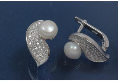Earring with post and leaf 925/- Silber,rhodium plated. Length 27,0mm, wide 11,0mm, cubic cirkonia, 1 x white FWP 7mm.