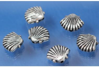 Shell, plastic silver color antique, approx 11x13mm