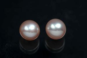 Freshwater pearls, half drilled round, approx.size 5,0-5,5mm, color rose