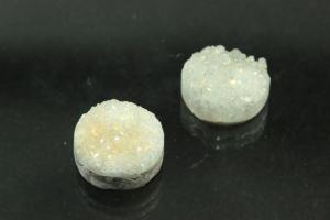Quartz Druzy, shape round, color crystal, approx. size  10mm, approx.high 3,3-4,5 mm