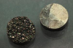 Quarz Druzy, Form rund, Farbe schwarzfarben, ca Mae  10mm, Hhe 4,0-5,2 mm