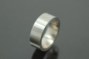 Ring blank cambered inside 972/- silver, ring width approx. 8mm, ring thickness approx. 2.2mm, width 58