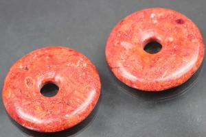 sponge coral pendant pressed red donut size  40mm, 6mm thickness, hole inside  ca. 7,5mm
