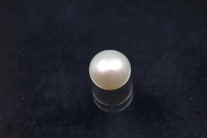 Swasserperlen, angebohrt Button, ca.Mae 6,0-6,5mm, Hoch 5,0-5,5mm, Farbe weiss