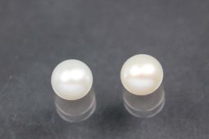 Swasserperlen, angebohrt Button, ca.Mae 6,0-6,5mm, Hoch 5,0-5,5mm, Farbe weiss