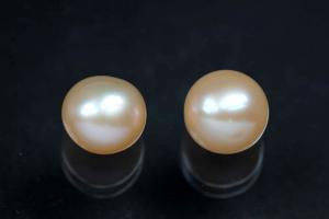 Swasserperlen, angebohrt Button, ca.Mae 7,5-8,0mm, Hoch 6,5-7,0mm, Farbe peach