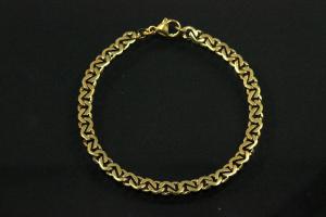 Bracelet 333/- solid angular links hand-assembled with carabiner approx. Dimensions length 21.5cm, width 5.60mm,