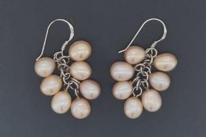 Perlohrhnger Potatoe cremefarben, ca. 5-6mm, mit 925/- Silberohrhaken