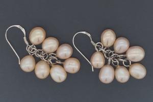 Perlohrhnger Potatoe cremefarben, ca. 5-6mm, mit 925/- Silberohrhaken
