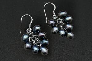 Perlohrhnger Potatoe schwarzfarben, ca. 5-6mm, mit 925/- Silberohrhaken