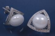 Earrings ca. 15,5 x 15,5mm, 1x Shell-Pearl white ca.9,9mm, with ca.Cubic Zirconia, polished, 925/- Silver rhodium plated