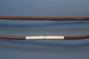 Collier, Leder dunkelbraun ca. 2mm, mit Bajonettverschluss Edelstahl, Lnge ca. 60cm