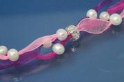 Organza-Collier 3rhg. magenta / amethyst / dunkelblau mit S��wasserperlen und Clips, L�nge ca. 70cm