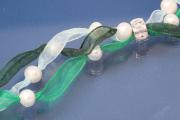 Organza-Collier 3rhg. smaragdgr�n / dunkelgr�n / t�rkis mit S��wasserperlen und Clips, L�nge ca. 70cm