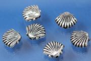 Shell, plastic silver color antique, approx 11x13mm