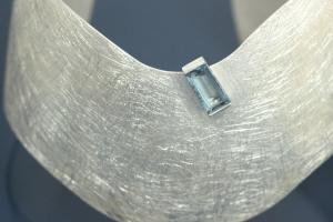 Armspange mit synth. Spinell Baguett ca. 4x8mm, 925/- Silber, mattiert, ca. 29mm breit, Innenma� ca. 6,5cm