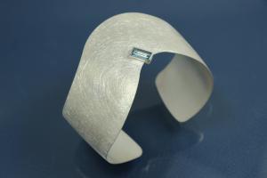 Armspange mit synth. Spinell Baguett ca. 4x8mm, 925/- Silber, mattiert, ca. 29mm breit, Innenma� ca. 6,5cm