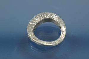 Colliermittelteil 925/- Silber rhodiniert Fl�che beide Seiten geh�mmert ca Ma�e A� 20,5 I� 14,5mm Bohrung �2,2mm St�rke 4,5 im Verlauf 1,3mm