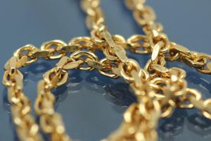 Anchor chain necklace solid (not hollow) 4 sides- dia cut approx. size outside  3,0mm, with trigger clasp, approx. Size end part loop outside  4,5mm, thickness wire 0,7mm, 333/- Gold, Length approx size 42cm